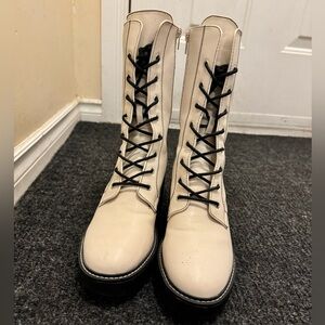 Chinese Laundry Boots - Size 8.5 US (Almost Brand New)